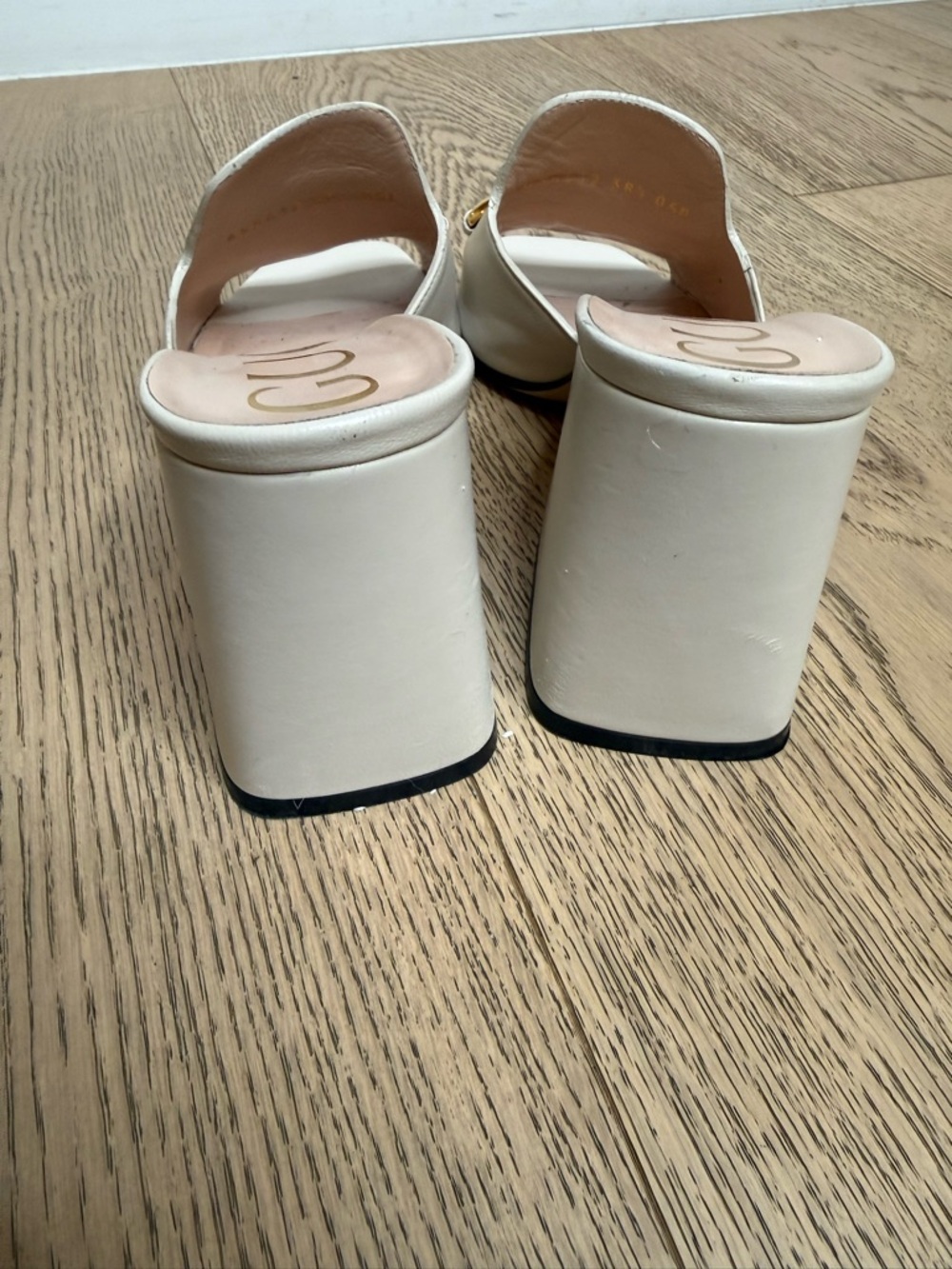 Gucci Horsebit block heel slide sandals with Gold Hardware - Picture 3 of 6